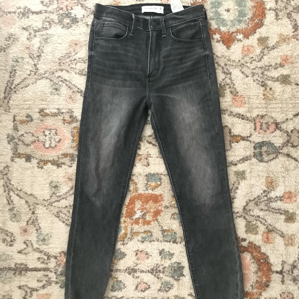 Abercrombie & Fitch Skinny High Rise Jeans